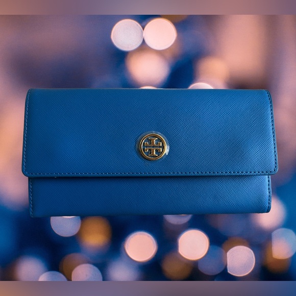 TORY BURCH PEBBLED LEATHER TRI-FOLD ROBINSON CONTINENT WALLET Mothers Day gift - Picture 2 of 6